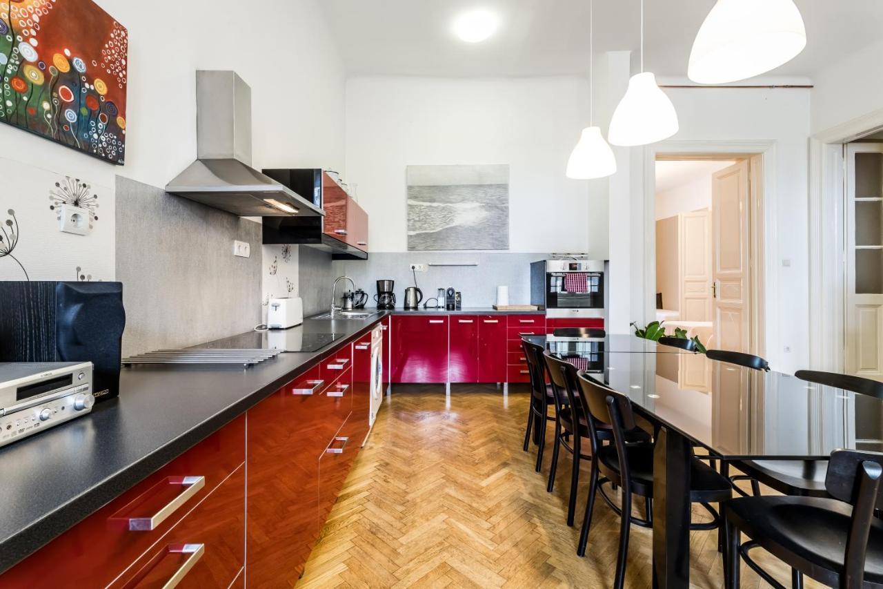 Berta - 4 Bedrooms, 3 Baths Будапеща Екстериор снимка